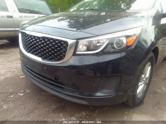 Photo 5 VIN: KNDMB5C18F6023898 - KIA SEDONA 