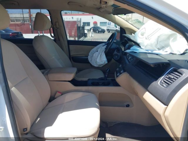 Photo 4 VIN: KNDMB5C18F6024193 - KIA SEDONA 