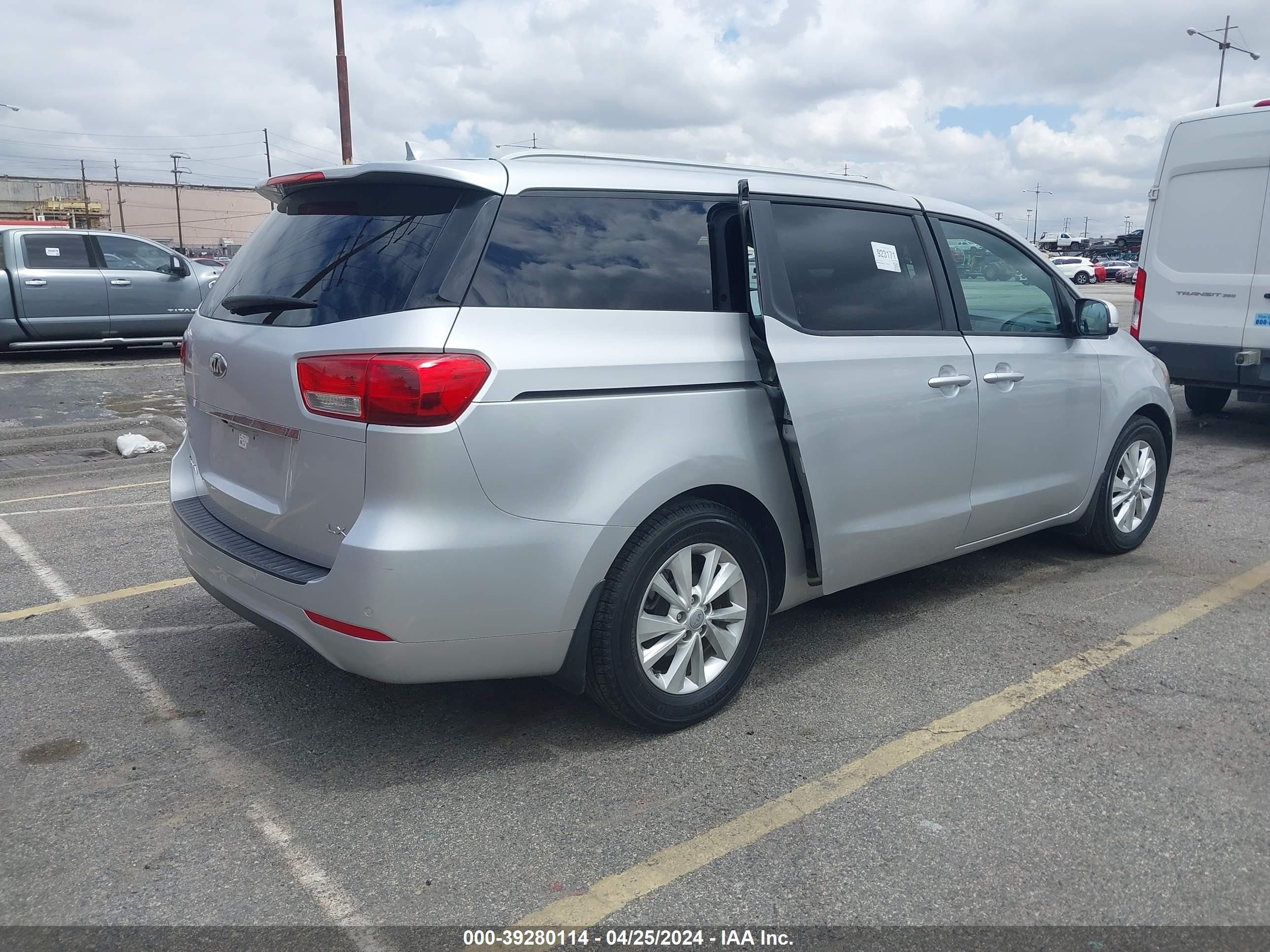 Photo 3 VIN: KNDMB5C18G6099655 - KIA SEDONA 