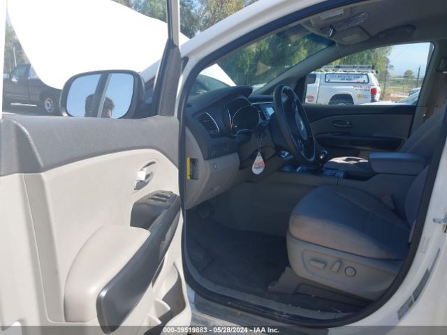 Photo 4 VIN: KNDMB5C18G6100058 - KIA SEDONA 