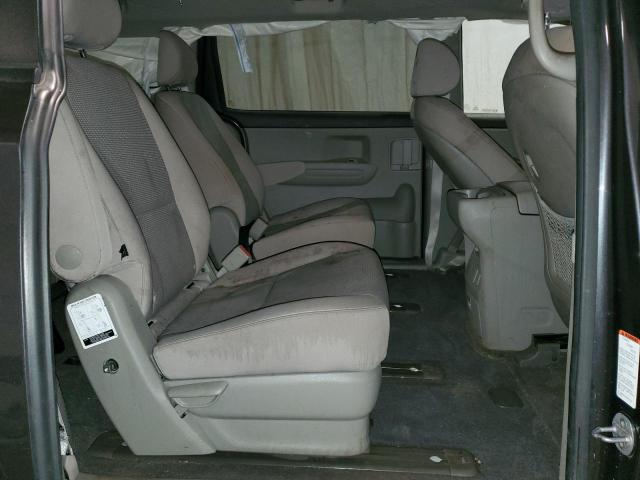 Photo 10 VIN: KNDMB5C18H6232853 - KIA SEDONA LX 