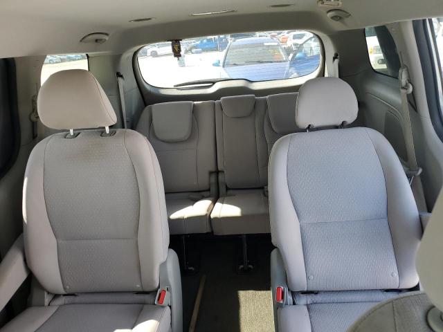 Photo 9 VIN: KNDMB5C18H6306126 - KIA SEDONA LX 