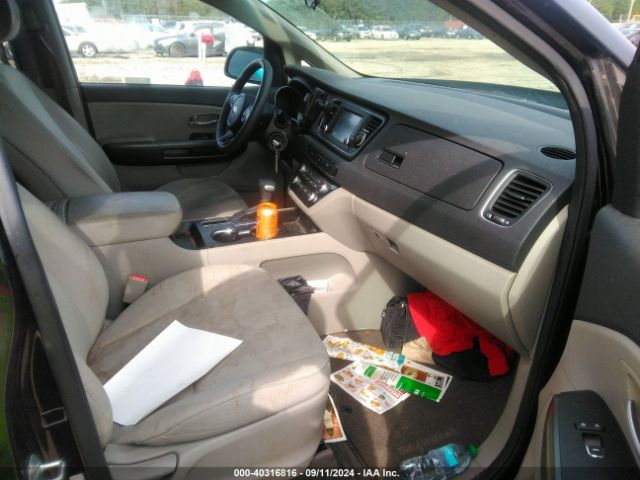 Photo 4 VIN: KNDMB5C18K6523747 - KIA SEDONA 