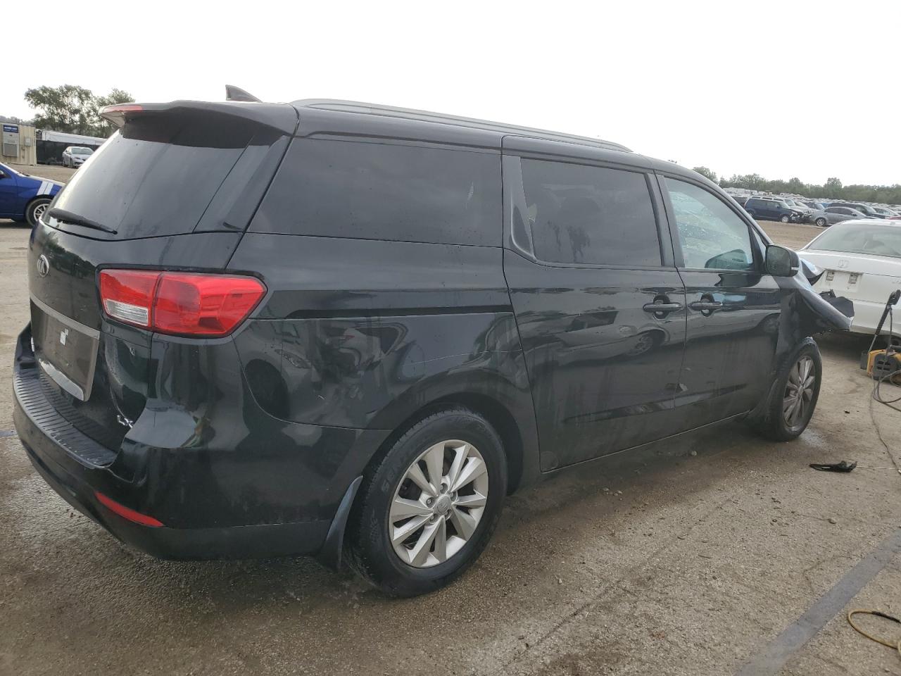 Photo 2 VIN: KNDMB5C19F6049216 - KIA SEDONA 