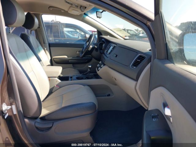 Photo 4 VIN: KNDMB5C19H6281284 - KIA SEDONA 