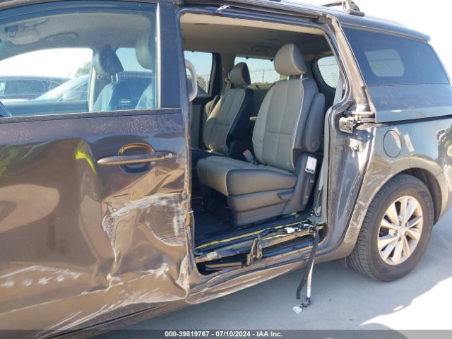 Photo 5 VIN: KNDMB5C19H6281284 - KIA SEDONA 