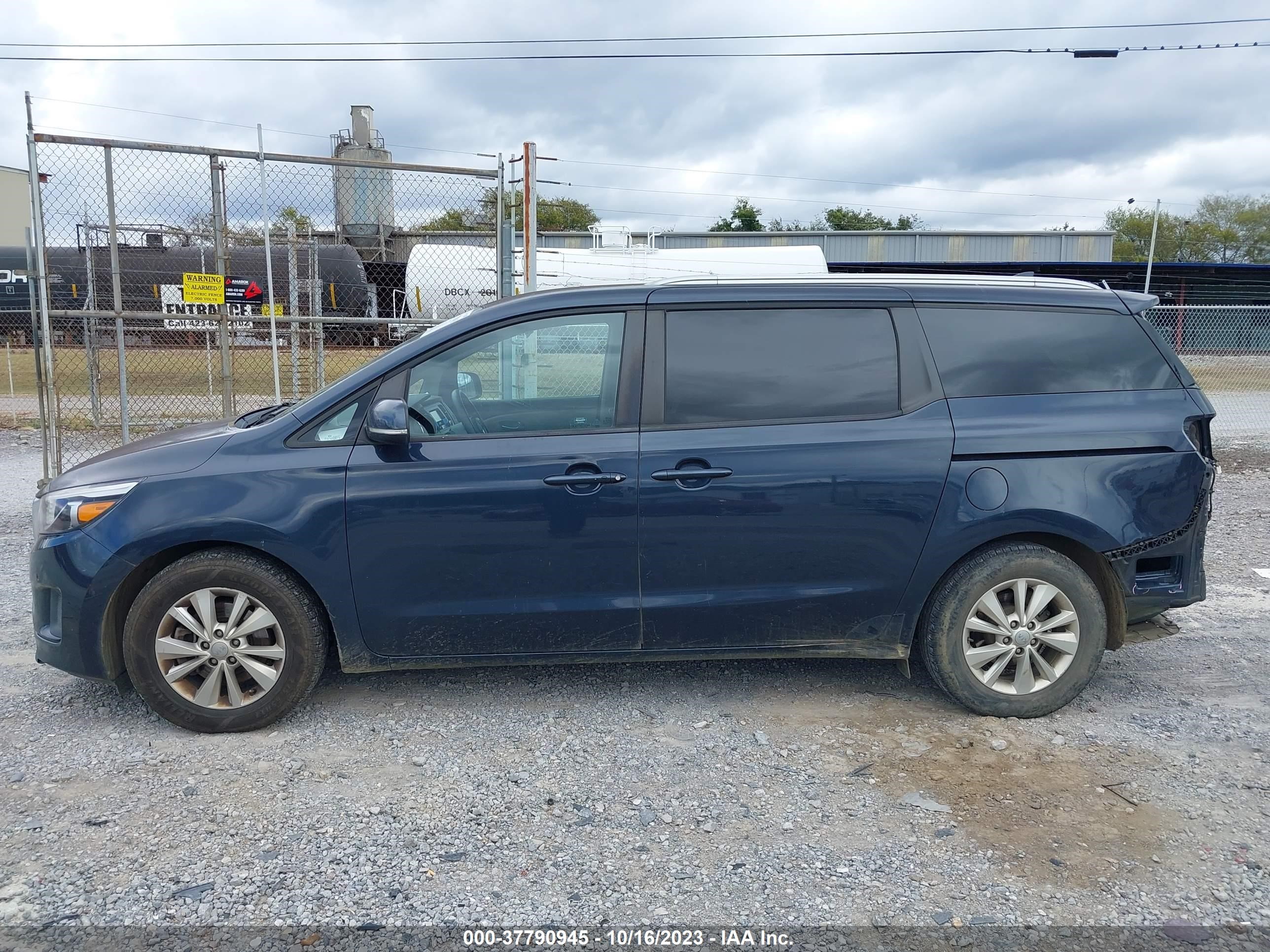 Photo 14 VIN: KNDMB5C19H6282189 - KIA SEDONA 