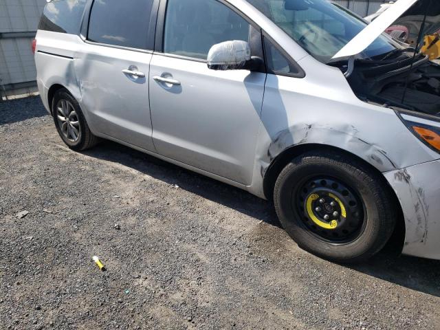 Photo 8 VIN: KNDMB5C19L6609098 - KIA SEDONA LX 