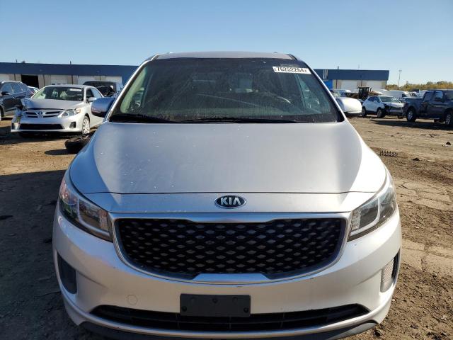 Photo 4 VIN: KNDMB5C1XF6067501 - KIA SEDONA LX 