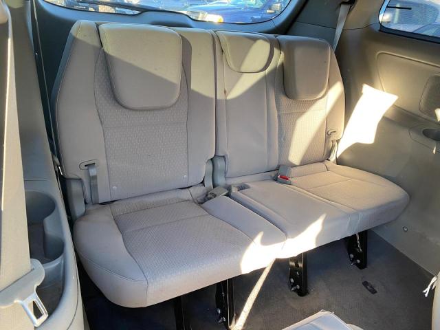 Photo 5 VIN: KNDMB5C1XG6093159 - KIA SEDONA LX 