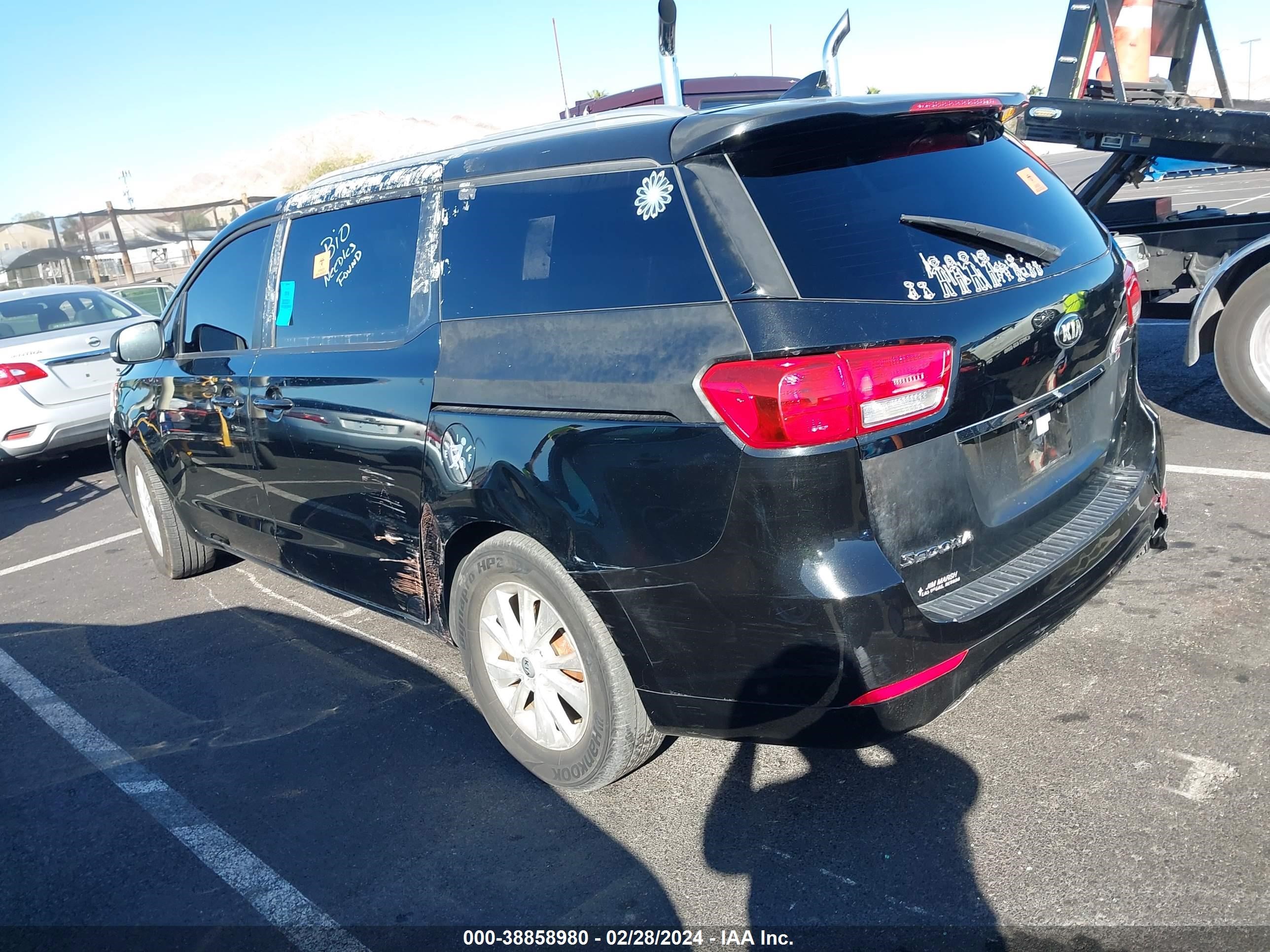 Photo 2 VIN: KNDMB5C1XG6142652 - KIA SEDONA 