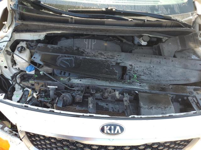 Photo 11 VIN: KNDMB5C1XG6148631 - KIA SEDONA LX 