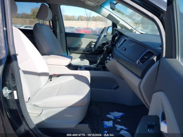 Photo 4 VIN: KNDMB5C1XG6182326 - KIA SEDONA 