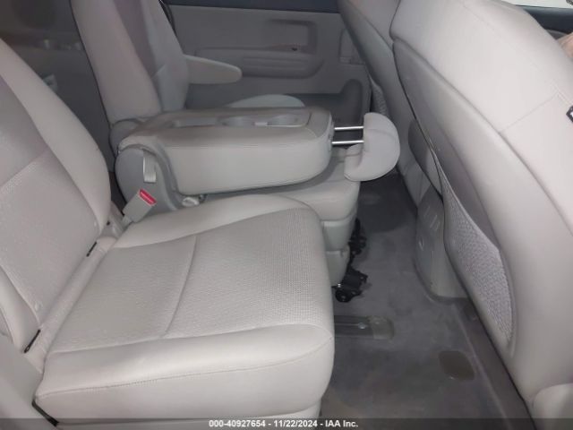 Photo 7 VIN: KNDMB5C1XG6188062 - KIA SEDONA 