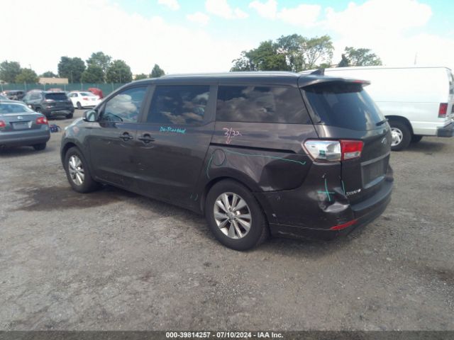 Photo 2 VIN: KNDMB5C1XG6190877 - KIA SEDONA 