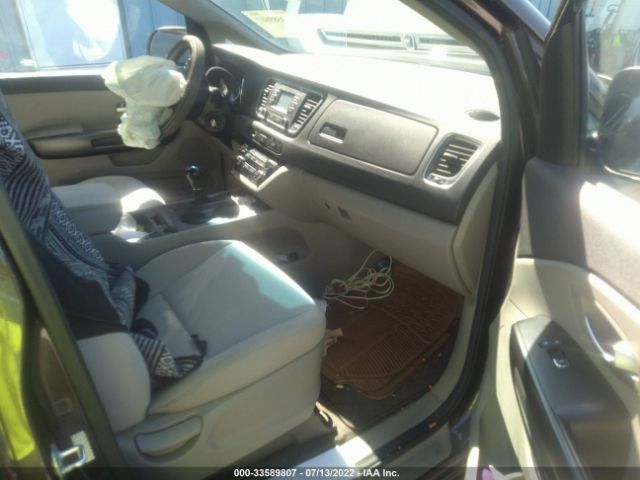 Photo 4 VIN: KNDMB5C1XG6195500 - KIA SEDONA 