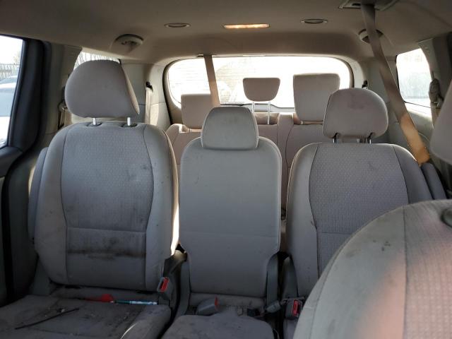 Photo 9 VIN: KNDMB5C1XH6220090 - KIA SEDONA LX 