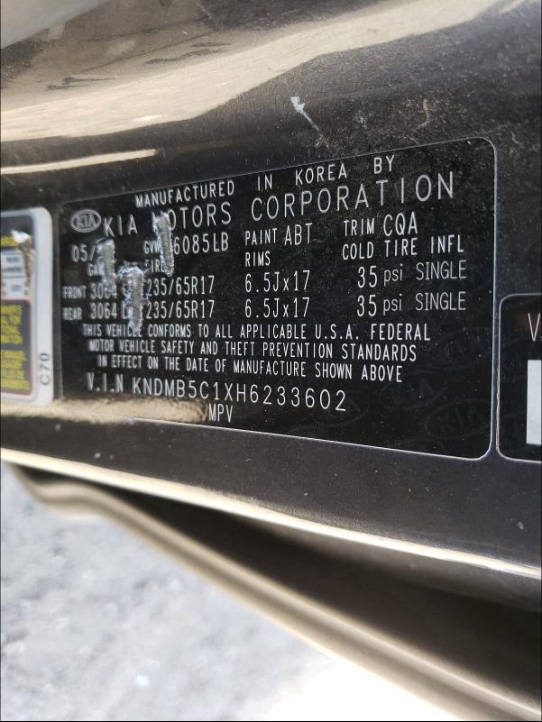 Photo 9 VIN: KNDMB5C1XH6233602 - KIA SEDONA LX 