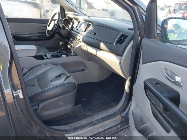 Photo 4 VIN: KNDMB5C1XH6234376 - KIA SEDONA 