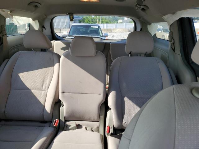 Photo 9 VIN: KNDMB5C1XH6308900 - KIA SEDONA LX 