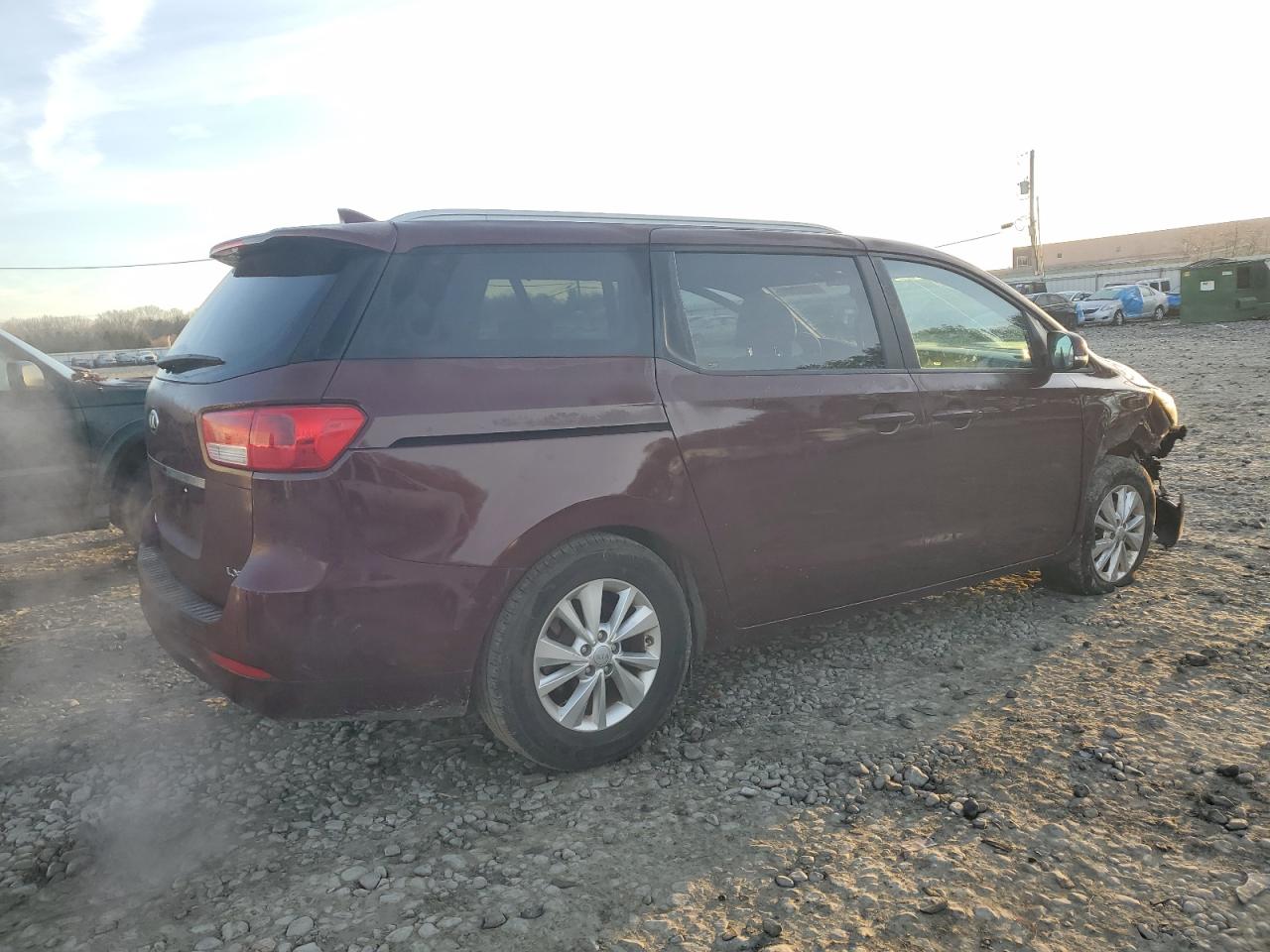 Photo 2 VIN: KNDMB5C1XH6326992 - KIA SEDONA 