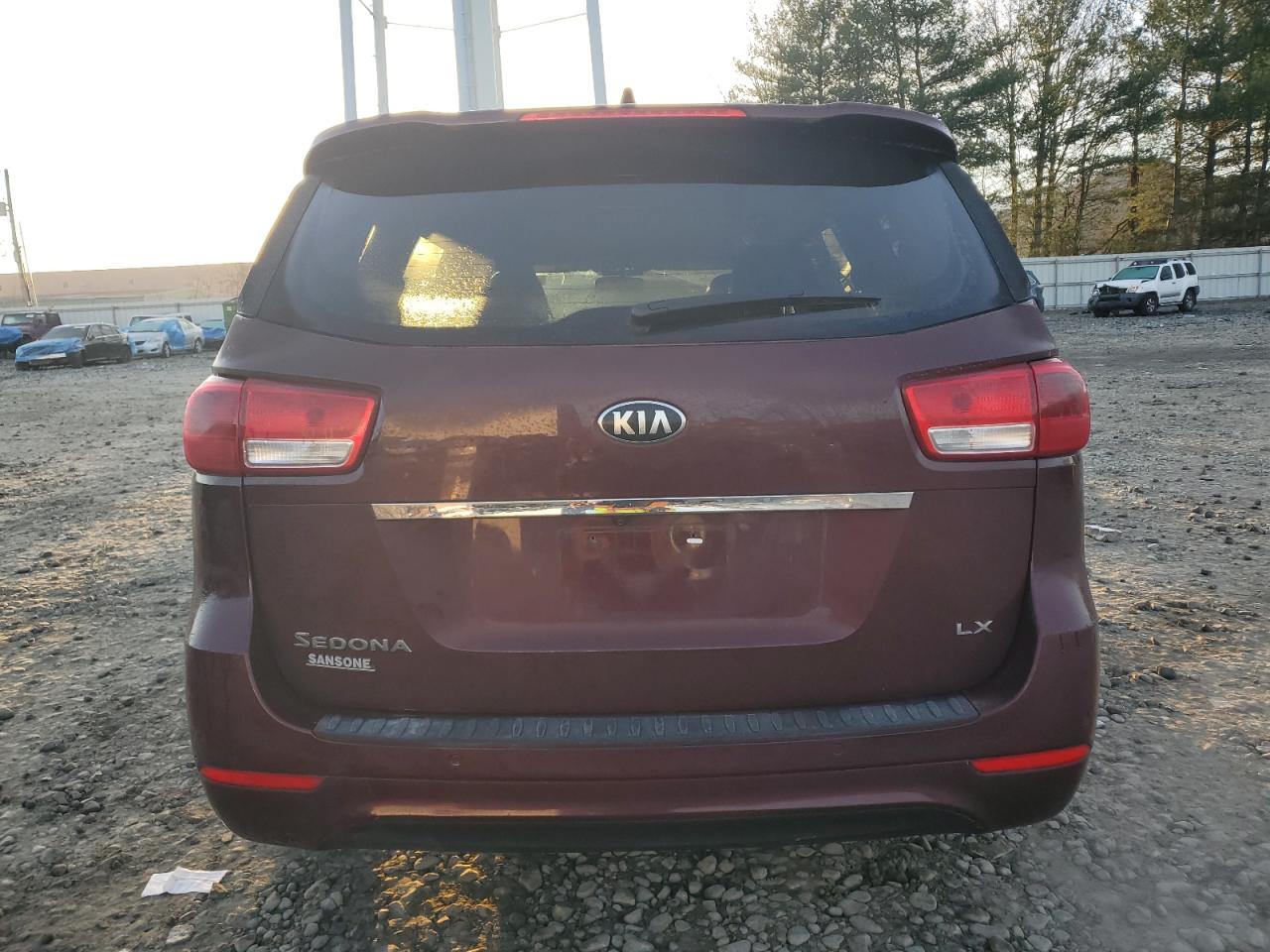 Photo 5 VIN: KNDMB5C1XH6326992 - KIA SEDONA 