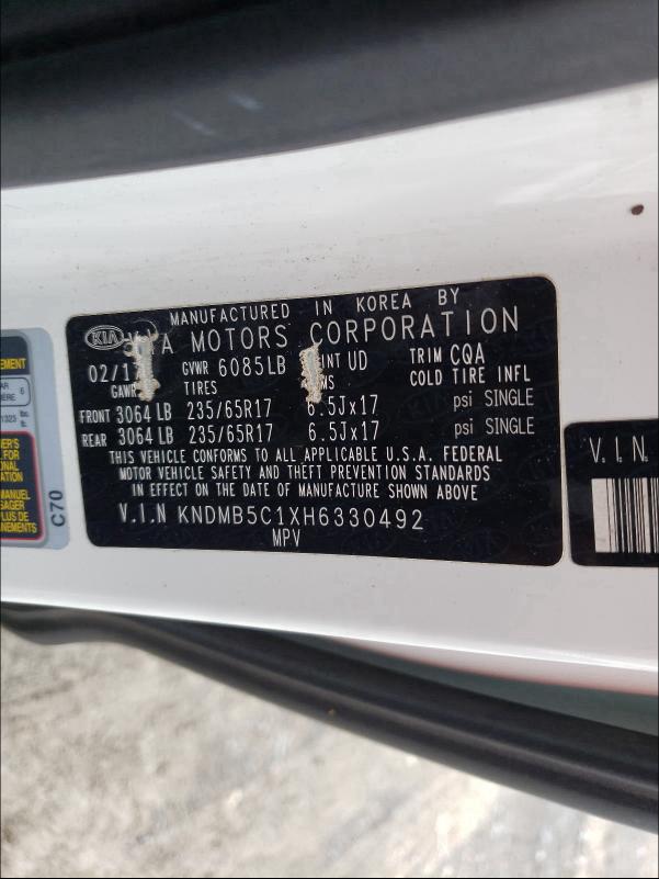 Photo 9 VIN: KNDMB5C1XH6330492 - KIA SEDONA LX 