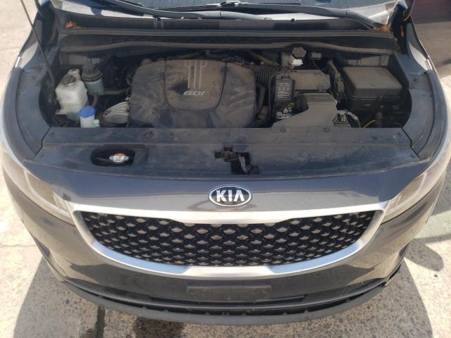 Photo 11 VIN: KNDMB5C1XJ6364115 - KIA SEDONA LX 