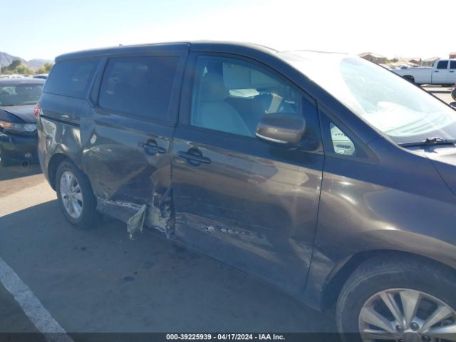 Photo 5 VIN: KNDMB5C1XJ6373087 - KIA SEDONA 