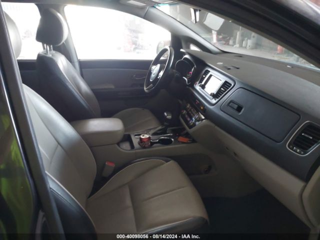 Photo 4 VIN: KNDMB5C1XL6576967 - KIA SEDONA 