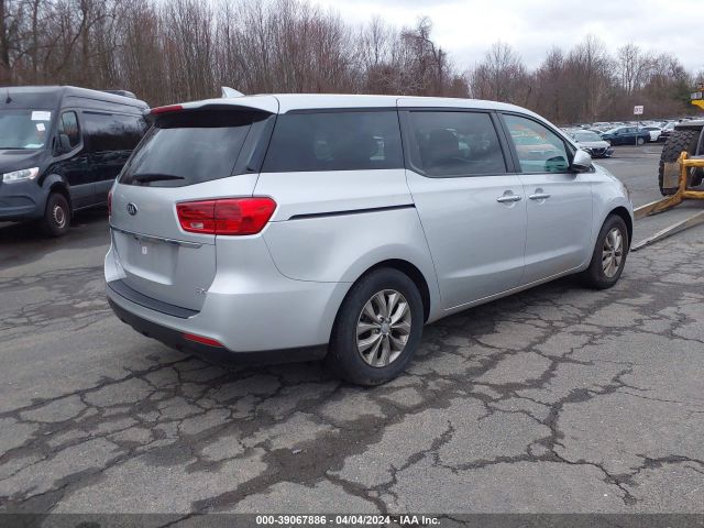 Photo 3 VIN: KNDMB5C1XL6589721 - KIA SEDONA 