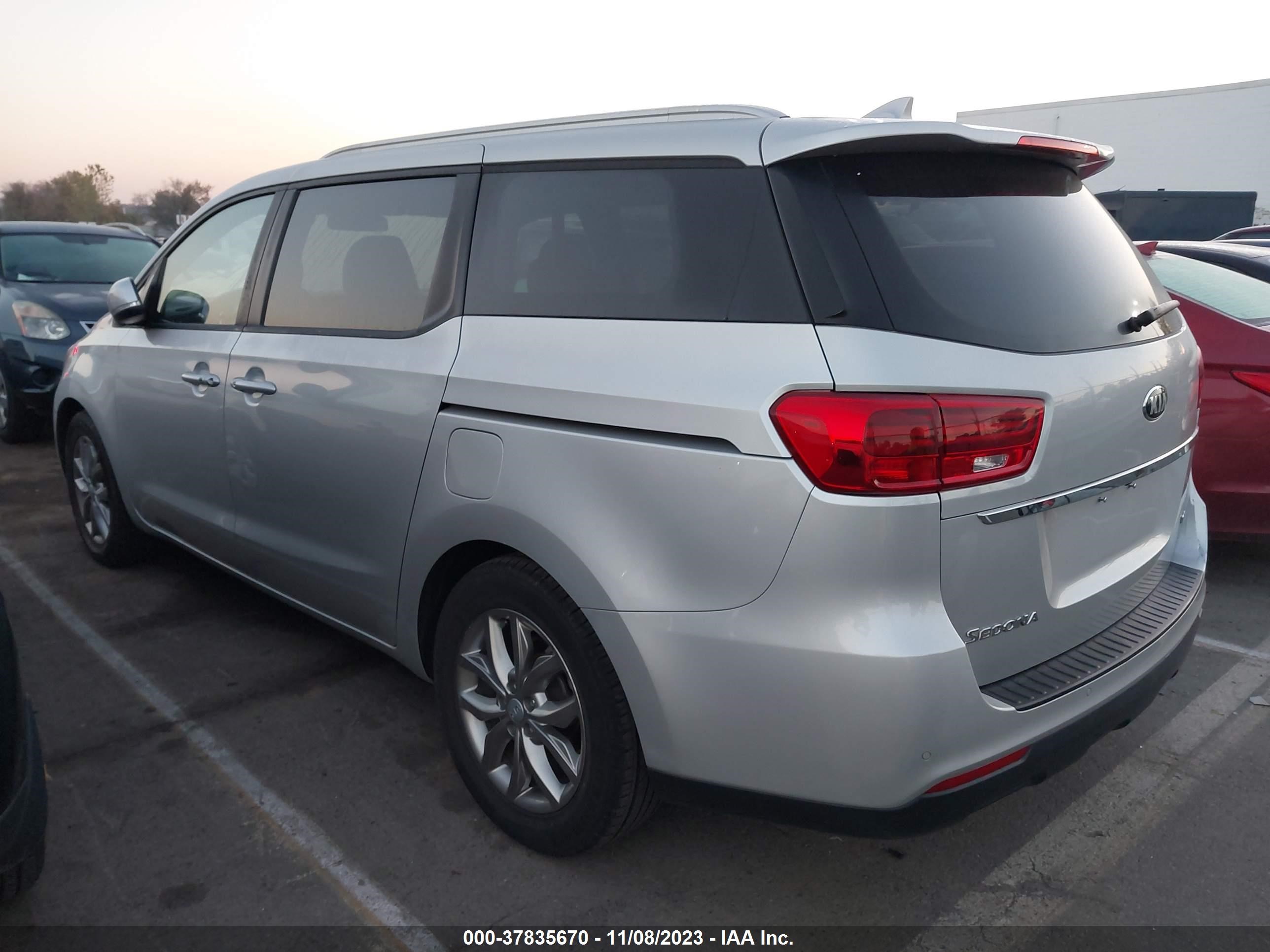 Photo 2 VIN: KNDMB5C1XM6674513 - KIA SEDONA 