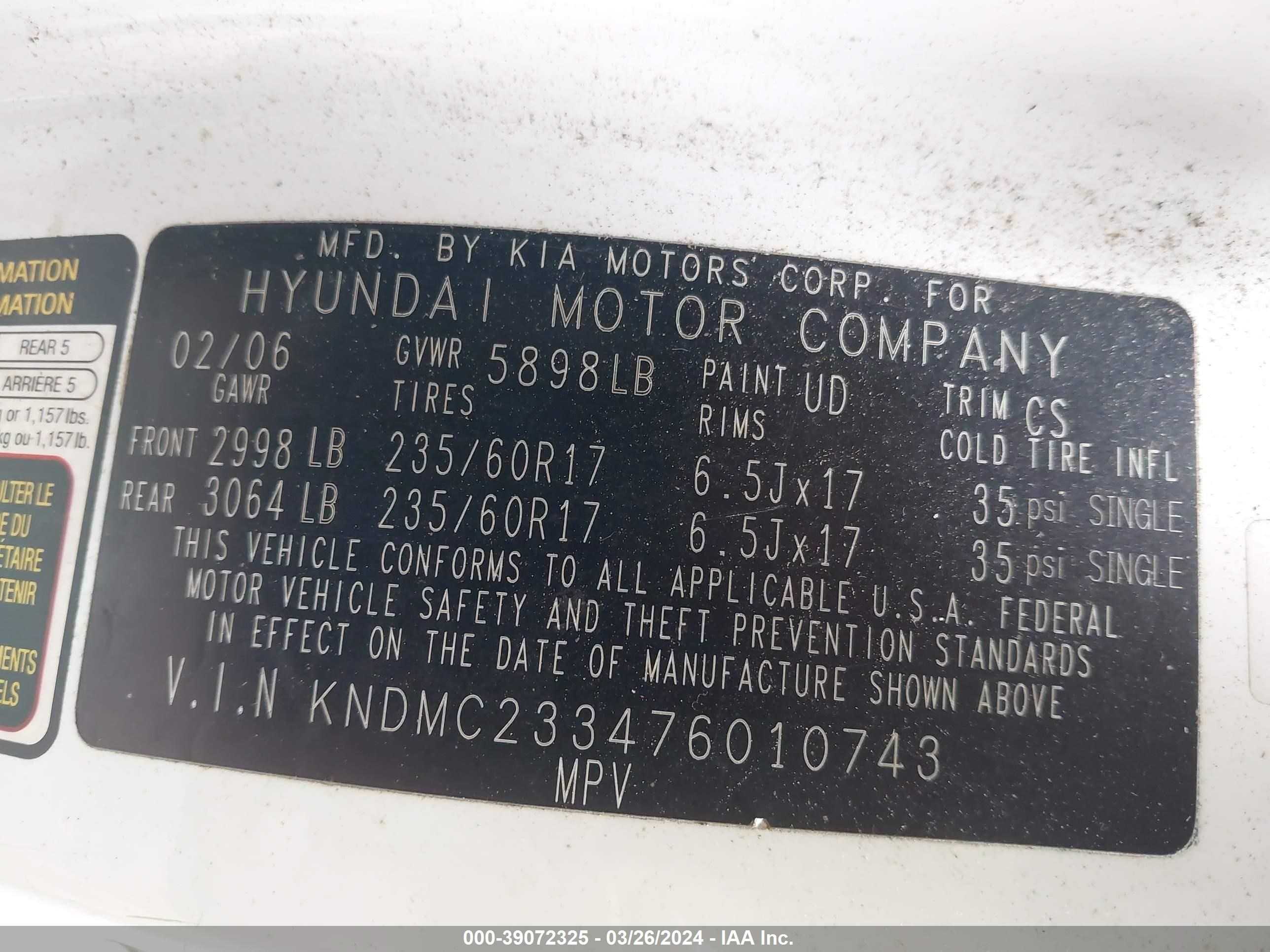 Photo 8 VIN: KNDMC233476010743 - HYUNDAI ENTOURAGE 