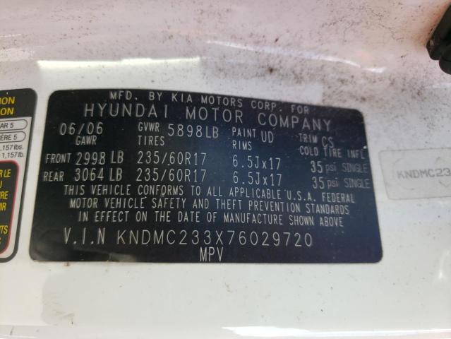 Photo 13 VIN: KNDMC233X76029720 - HYUNDAI ENTOURAGE 