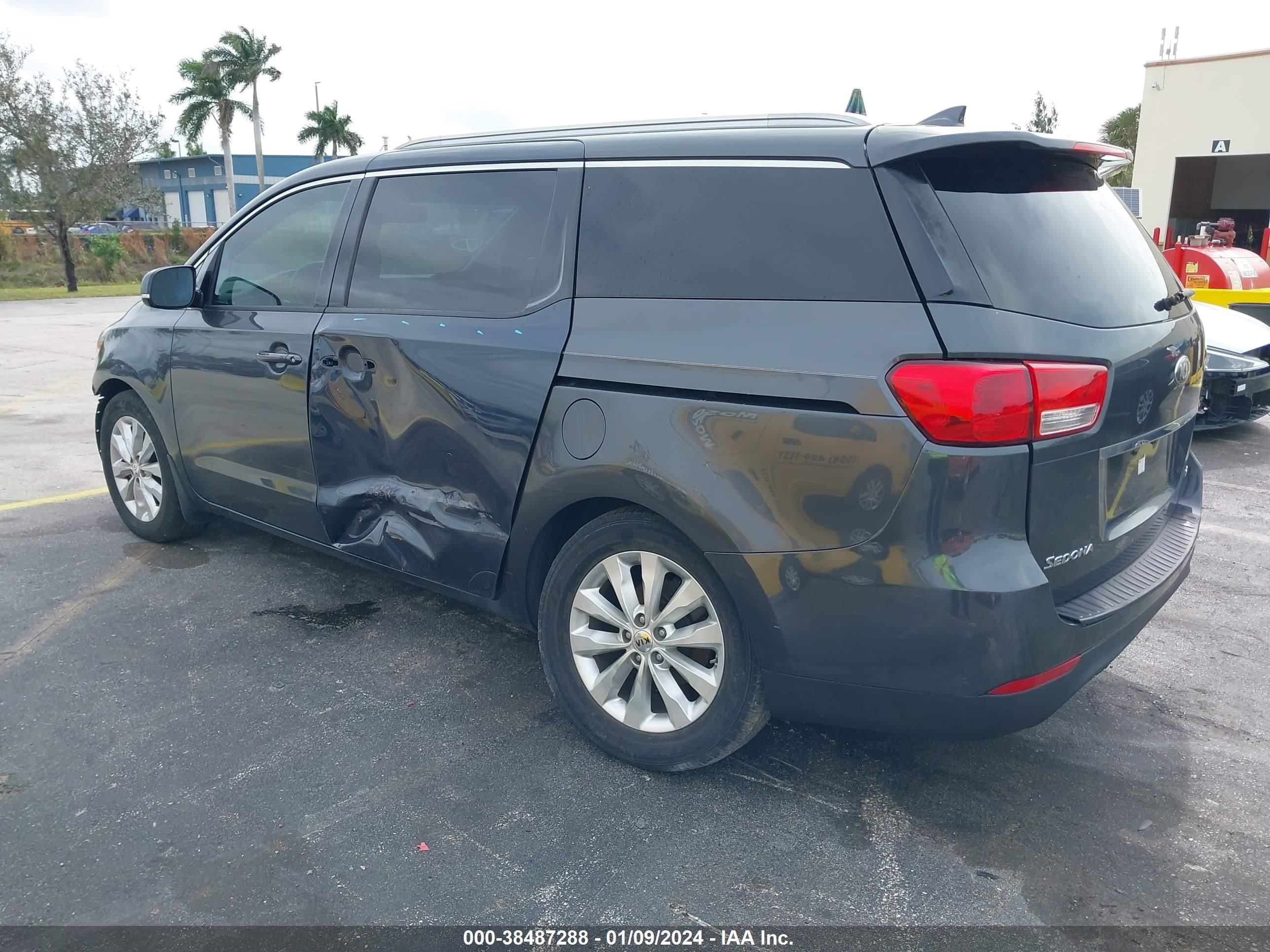 Photo 3 VIN: KNDMC5C10G6159344 - KIA SEDONA 