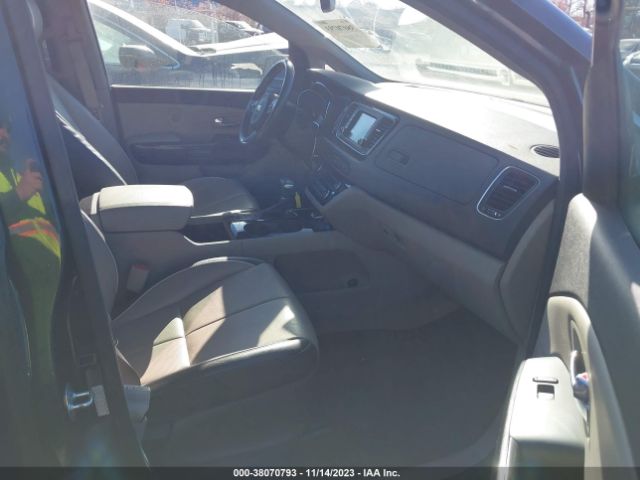 Photo 4 VIN: KNDMC5C10H6256898 - KIA SEDONA 