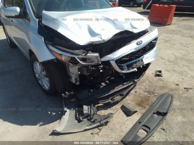 Photo 5 VIN: KNDMC5C11H6272267 - KIA SEDONA 