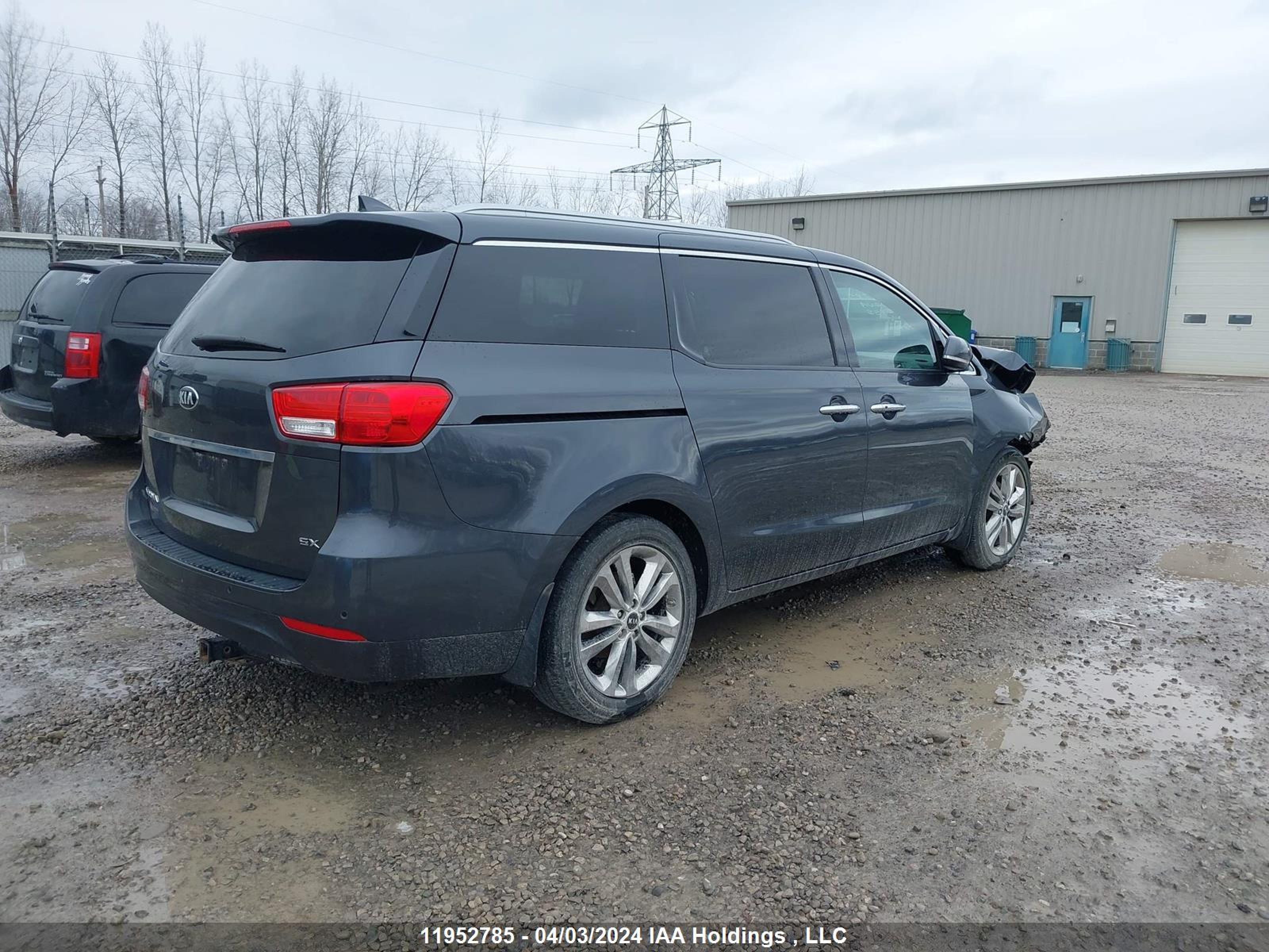 Photo 3 VIN: KNDMC5C13H6270455 - KIA SEDONA 