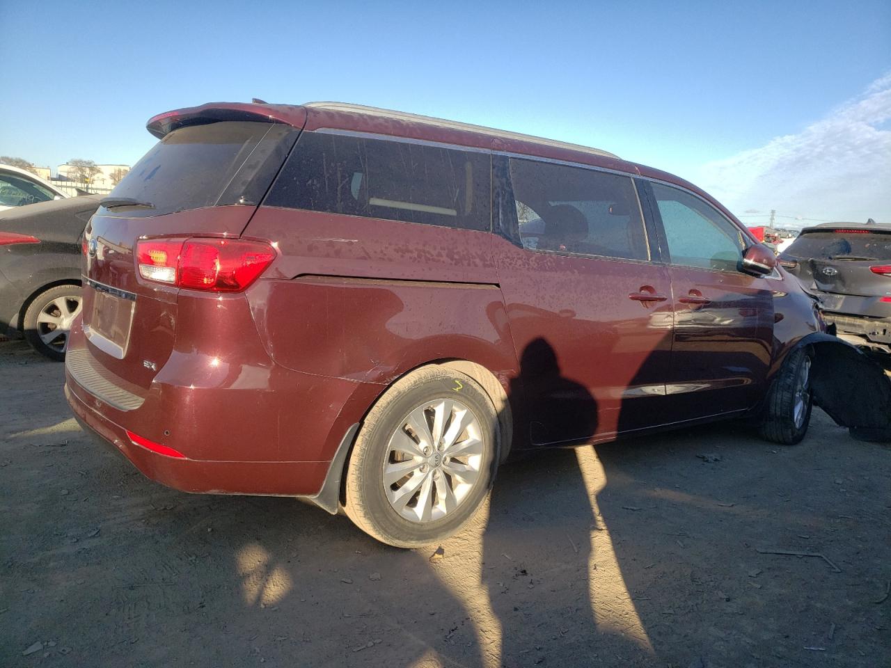 Photo 2 VIN: KNDMC5C17F6028068 - KIA SEDONA 