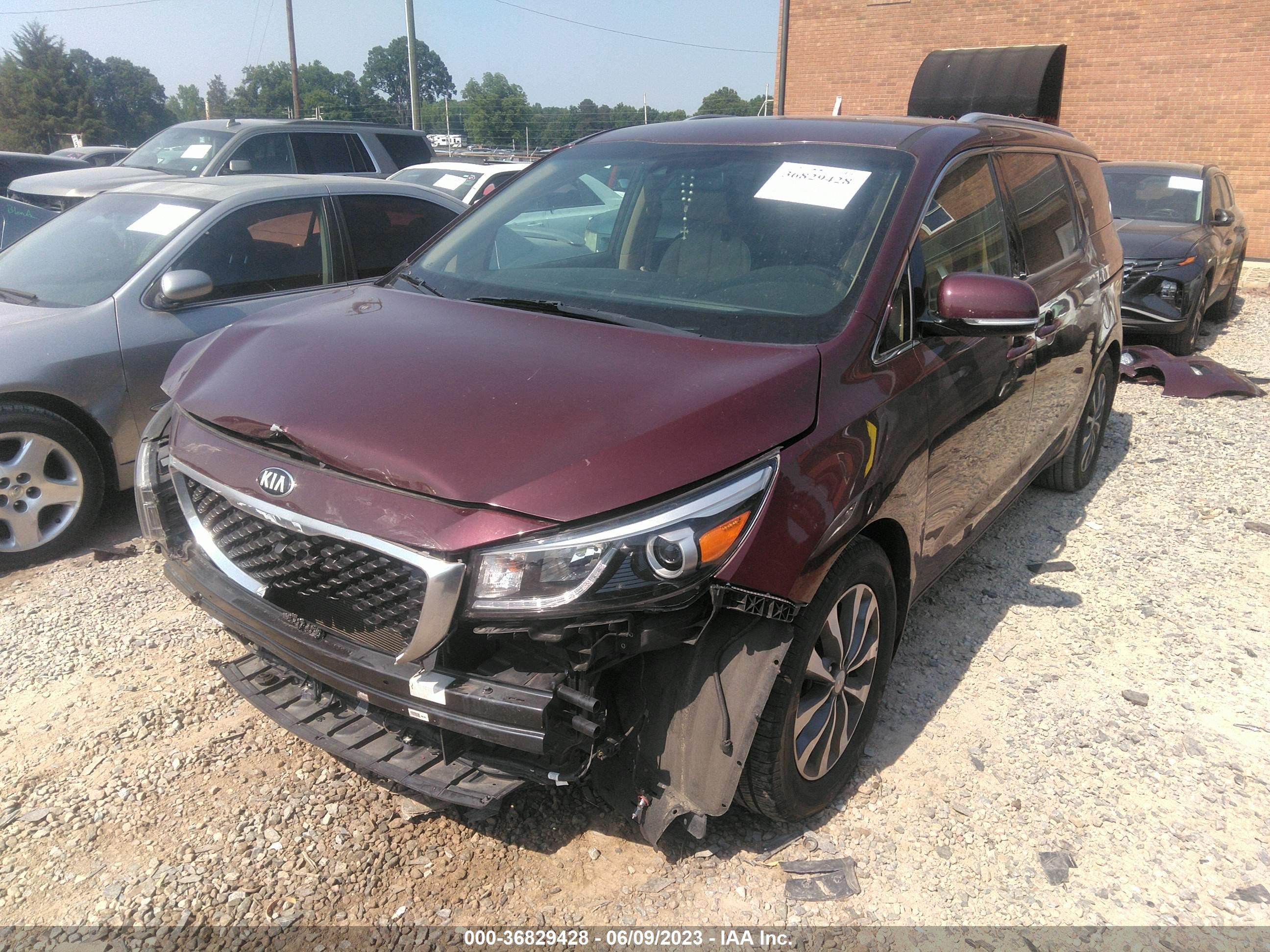 Photo 1 VIN: KNDMC5C17H6317700 - KIA SEDONA 