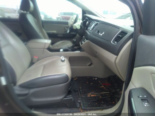 Photo 4 VIN: KNDMC5C1XG6137500 - KIA SEDONA 