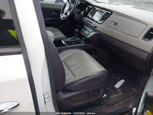 Photo 4 VIN: KNDME5C11G6185378 - KIA SEDONA 