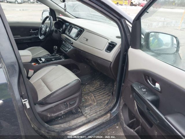 Photo 4 VIN: KNDME5C13F6042849 - KIA SEDONA 