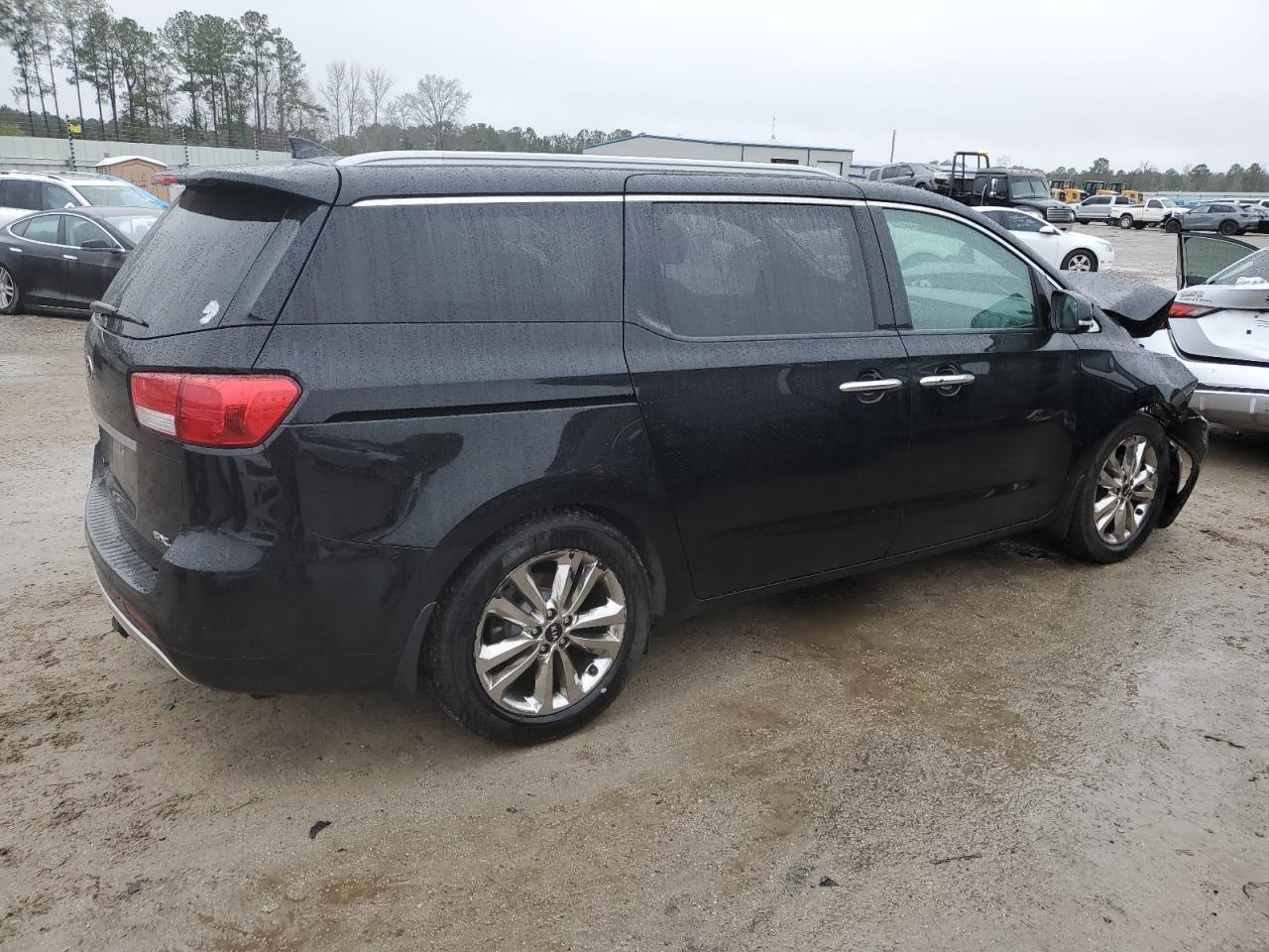 Photo 2 VIN: KNDME5C15F6034316 - KIA SEDONA 