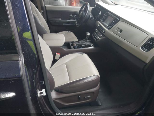 Photo 4 VIN: KNDME5C18J6352066 - KIA SEDONA 