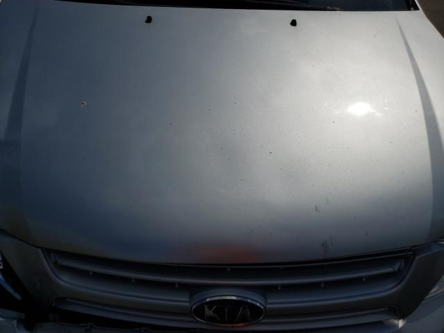 Photo 6 VIN: KNDMG4C30A6326647 - KIA SEDONA LX 