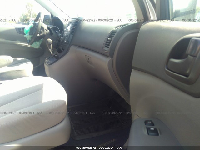 Photo 4 VIN: KNDMG4C30A6353413 - KIA SEDONA 