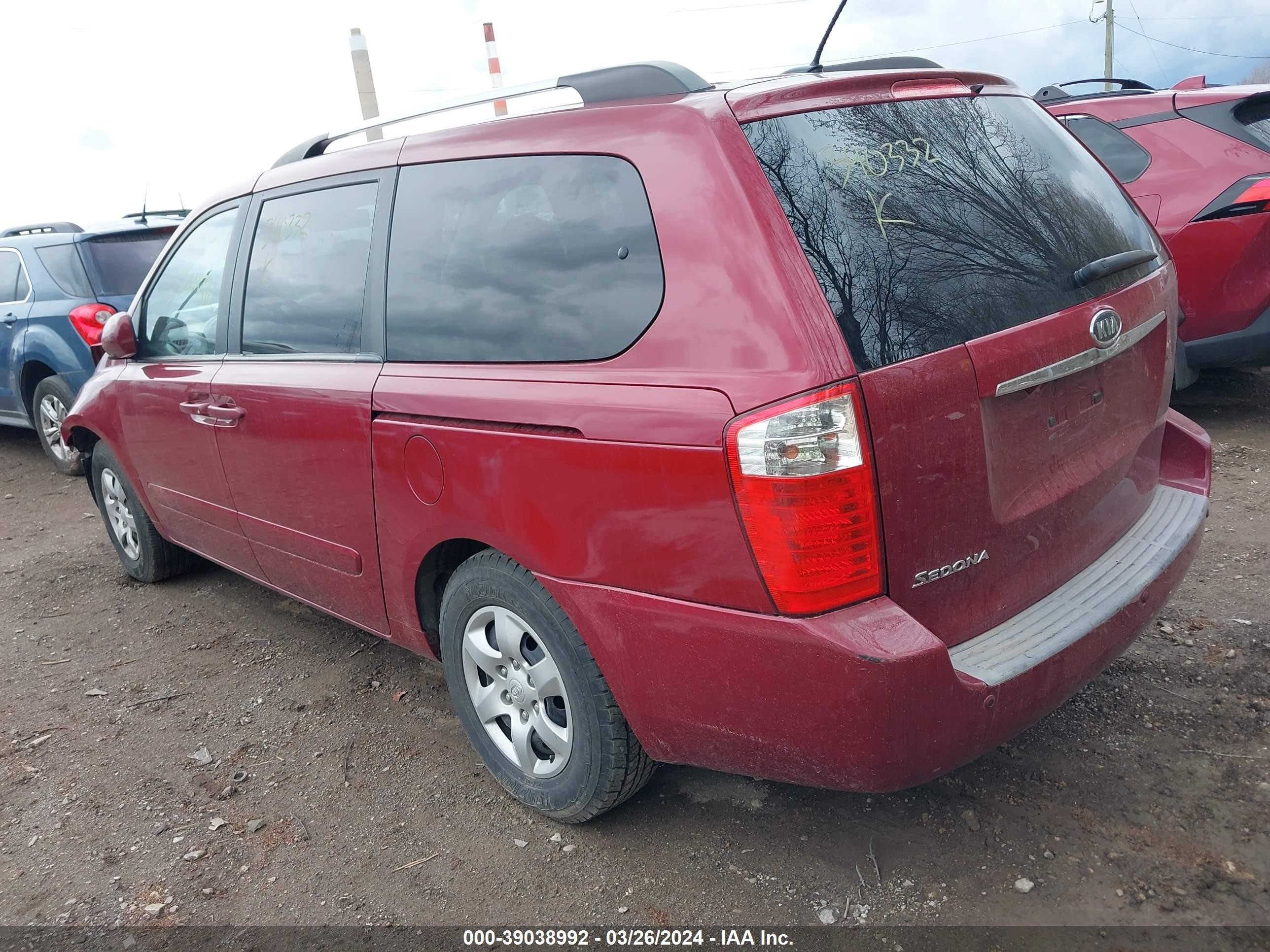 Photo 2 VIN: KNDMG4C31A6340332 - KIA SEDONA 