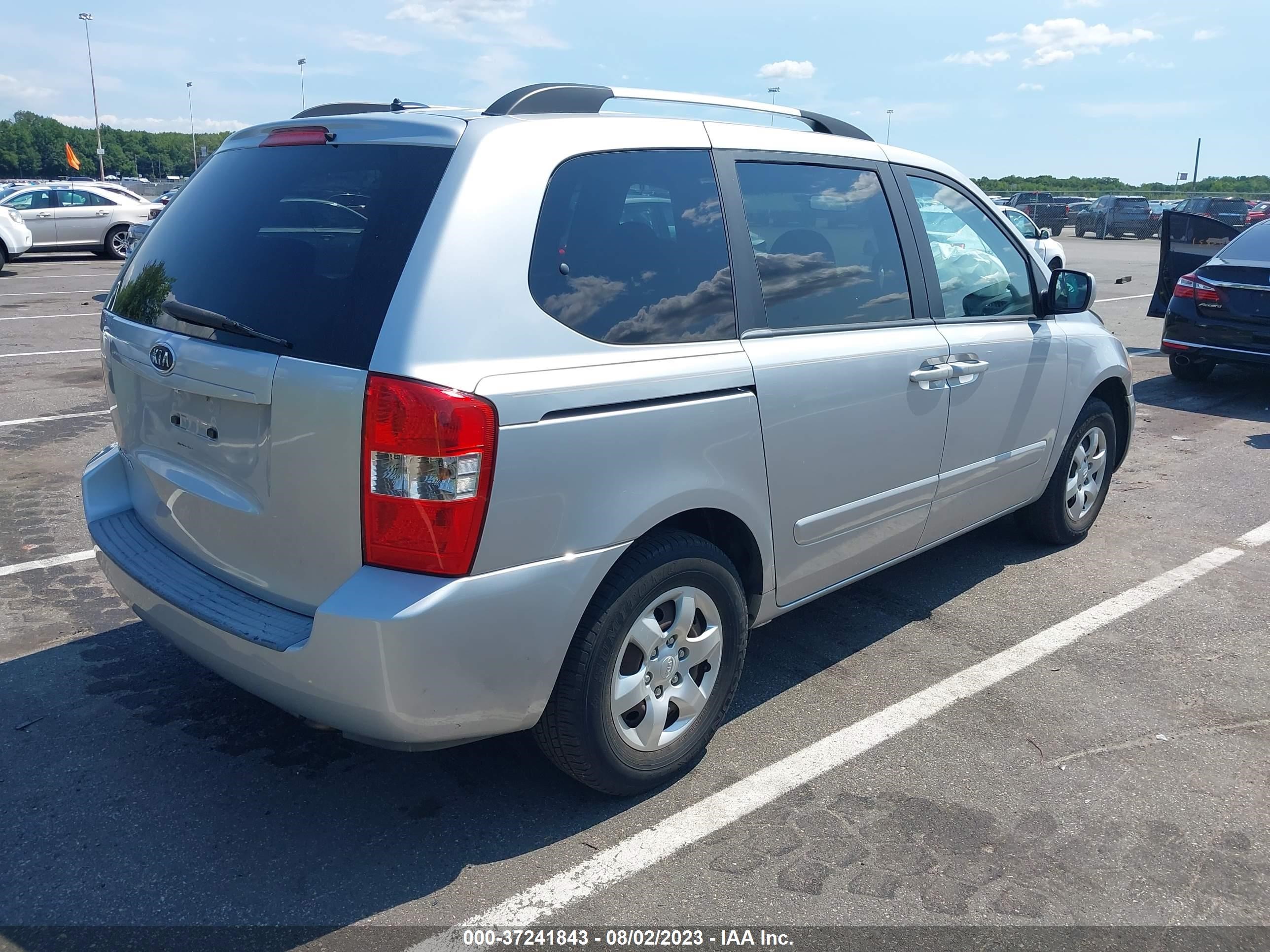 Photo 3 VIN: KNDMG4C36A6325146 - KIA SEDONA 