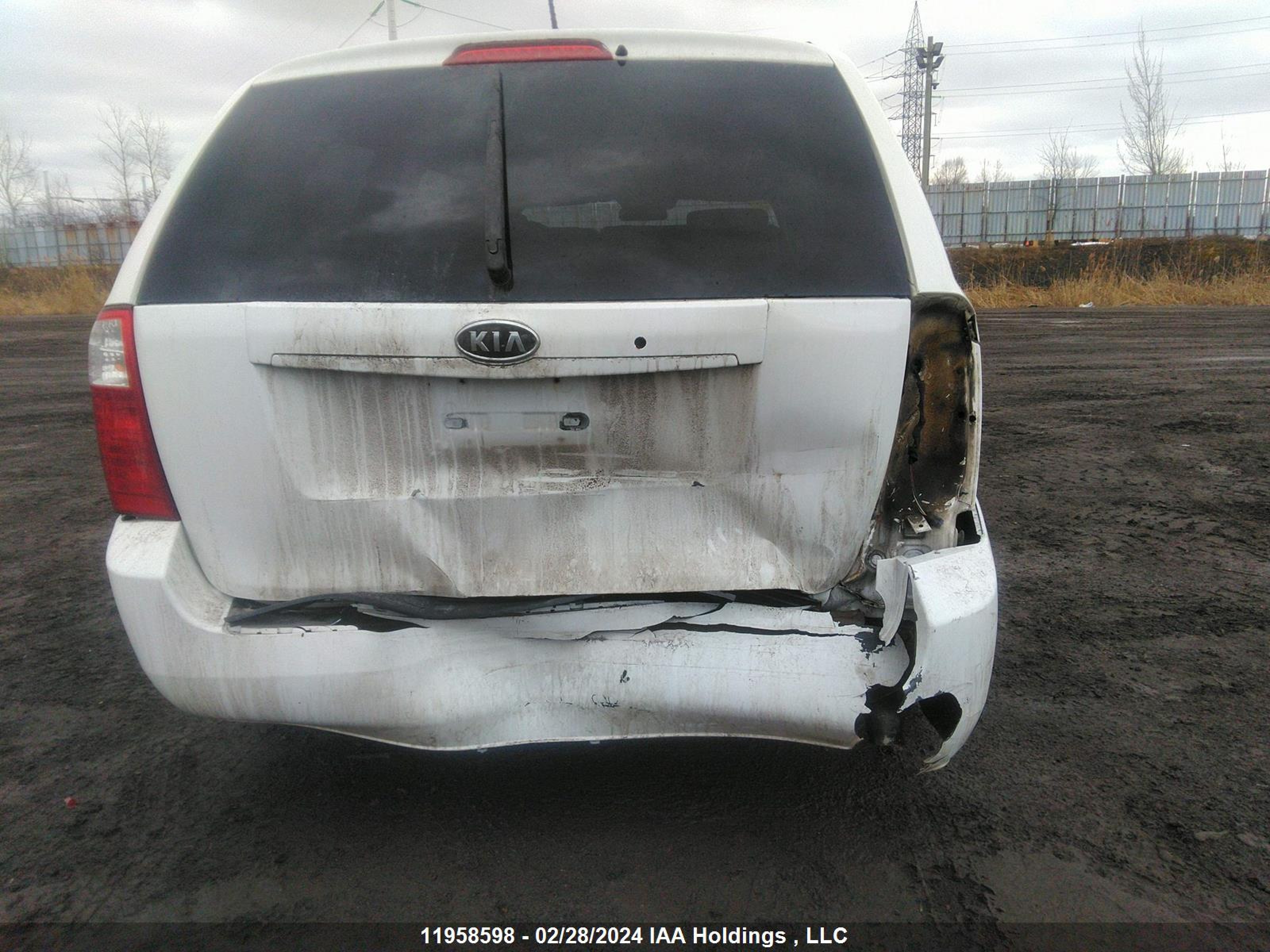 Photo 5 VIN: KNDMG4C37A6340481 - KIA SEDONA 